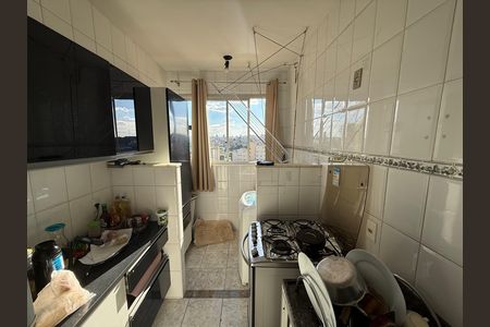 cozinha de apartamento para alugar com 3 quartos, 59m² em Esplanada, Belo Horizonte