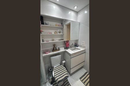 Apartamento à venda com 49m², 2 quartos e 1 vaga Apartamento à venda com 49m², 2 quartos e 1 vagaBanheiro