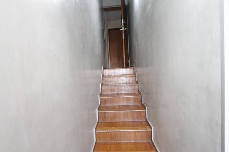 Studio para alugar com 30m², 1 quarto e sem vagaEscada