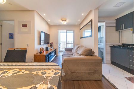 Sala de apartamento à venda com 2 quartos, 51m² em Vila Curuçá, Santo André
