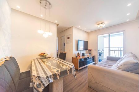Sala de apartamento à venda com 2 quartos, 51m² em Vila Curuçá, Santo André