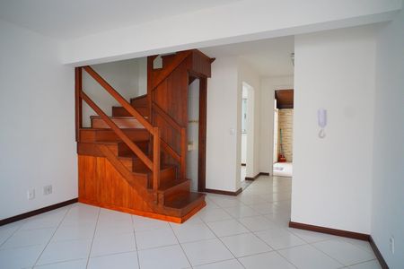 Sala de casa de condomínio à venda com 2 quartos, 92m² em Sarandi, Porto Alegre