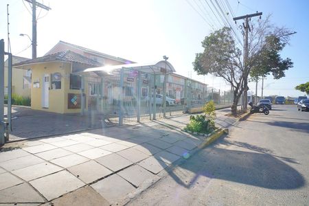Casa de condomínio à venda com 92m², 2 quartos e 2 vagas Casa de condomínio à venda com 92m², 2 quartos e 2 vagasFachada
