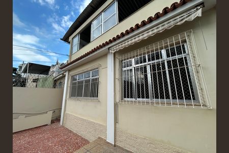 Casa para alugar com 231m², 3 quartos e sem vagaFachada
