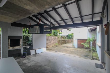 Casa de condomínio para alugar com 840m², 4 quartos e 2 vagas Casa de condomínio para alugar com 840m², 4 quartos e 2 vagasÁrea externa