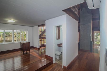 Casa de condomínio para alugar com 840m², 4 quartos e 2 vagas Casa de condomínio para alugar com 840m², 4 quartos e 2 vagasSala 2