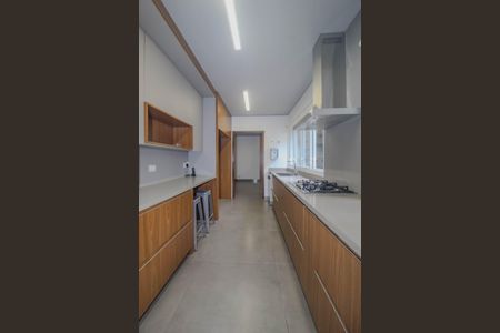 Casa de condomínio para alugar com 840m², 4 quartos e 2 vagas Casa de condomínio para alugar com 840m², 4 quartos e 2 vagasCozinha