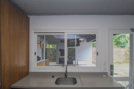 Casa de condomínio para alugar com 840m², 4 quartos e 2 vagas Casa de condomínio para alugar com 840m², 4 quartos e 2 vagasÁrea de serviço
