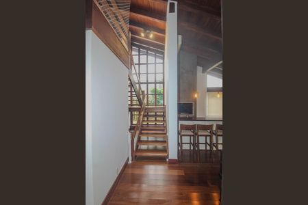 Casa de condomínio para alugar com 840m², 4 quartos e 2 vagas Casa de condomínio para alugar com 840m², 4 quartos e 2 vagasCorredor