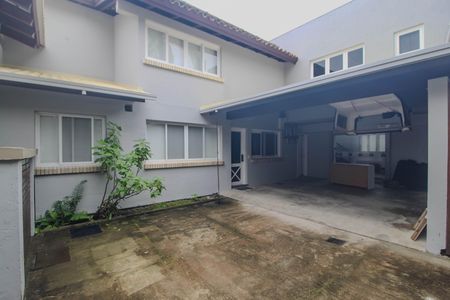 Casa de condomínio para alugar com 840m², 4 quartos e 2 vagas Casa de condomínio para alugar com 840m², 4 quartos e 2 vagasÁrea externa