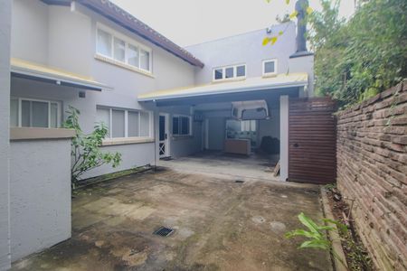 Casa de condomínio para alugar com 840m², 4 quartos e 2 vagas Casa de condomínio para alugar com 840m², 4 quartos e 2 vagasÁrea externa