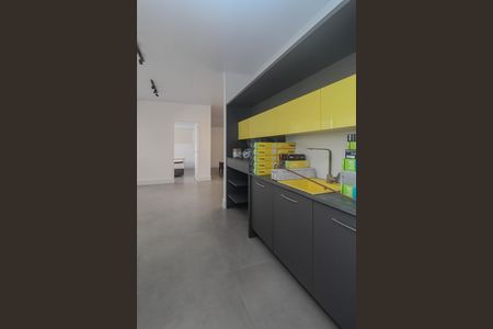 Casa de condomínio para alugar com 840m², 4 quartos e 2 vagas Casa de condomínio para alugar com 840m², 4 quartos e 2 vagasCorredor