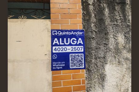 Casa para alugar com 180m², 2 quartos e 1 vaga Casa para alugar com 180m², 2 quartos e 1 vagaFachada