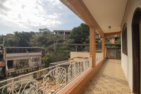 Casa para alugar com 180m², 2 quartos e 1 vaga Casa para alugar com 180m², 2 quartos e 1 vagaVaranda