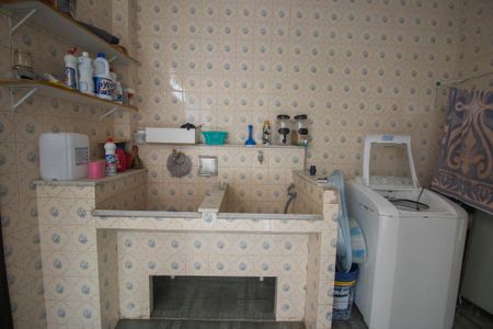 Casa para alugar com 180m², 2 quartos e 1 vaga Casa para alugar com 180m², 2 quartos e 1 vagaÁrea de Serviço