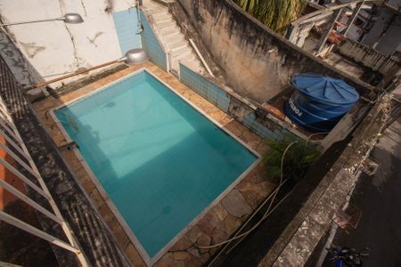 Casa para alugar com 180m², 2 quartos e 1 vaga Casa para alugar com 180m², 2 quartos e 1 vagaPiscina