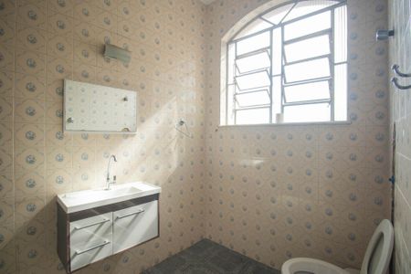 Casa para alugar com 180m², 2 quartos e 1 vaga Casa para alugar com 180m², 2 quartos e 1 vagaBanheiro