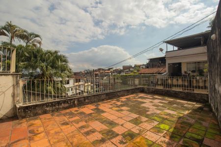 Casa para alugar com 180m², 2 quartos e 1 vaga Casa para alugar com 180m², 2 quartos e 1 vagaQuintal