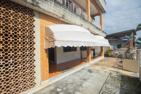 Casa para alugar com 180m², 2 quartos e 1 vaga Casa para alugar com 180m², 2 quartos e 1 vagaQuintal
