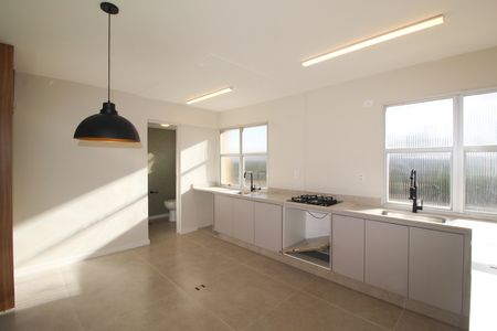 Cozinha de apartamento para alugar com 3 quartos, 84m² em Vila Olímpia, São Paulo