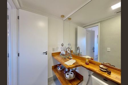 Apartamento à venda com 70m², 2 quartos e 1 vaga Apartamento à venda com 70m², 2 quartos e 1 vagaBanheiro da Suíte