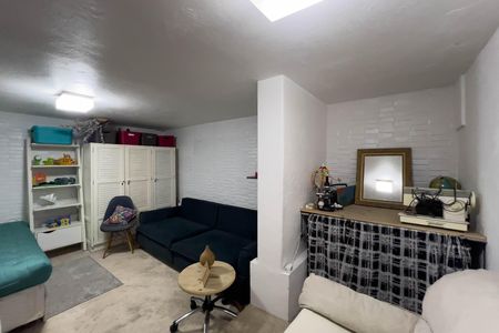 Edícula de casa à venda com 3 quartos, 300m² em Vila Mariana, São Paulo