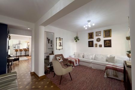 Sala de casa à venda com 3 quartos, 300m² em Vila Mariana, São Paulo