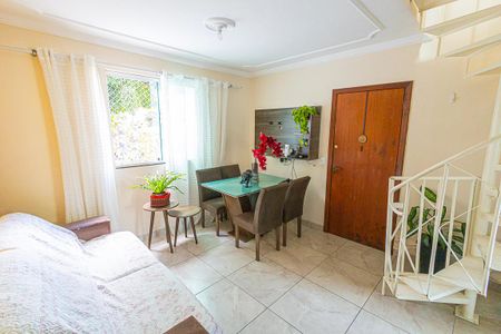 Apartamento à venda com 110m², 2 quartos e 1 vagaSala