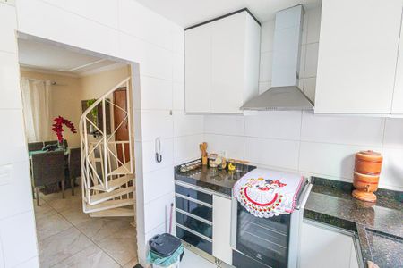 Apartamento à venda com 110m², 2 quartos e 1 vagaCozinha