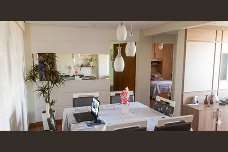Foto 04 de apartamento para alugar com 5 quartos, 89m² em Jardim Carapicuiba, Carapicuíba