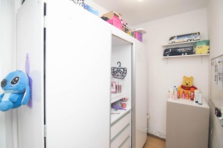 Casa à venda com 80m², 3 quartos e 1 vagaCloset