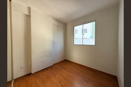Apartamento à venda com 90m², 2 quartos e 1 vagaQuarto