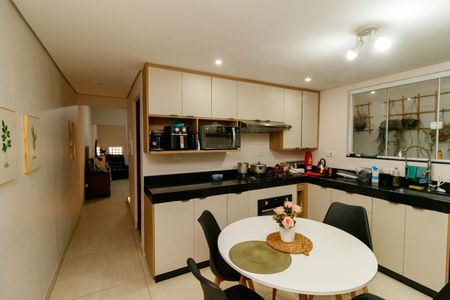 Casa para alugar com 375m², 5 quartos e 2 vagas