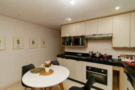 Casa para alugar com 375m², 5 quartos e 2 vagas