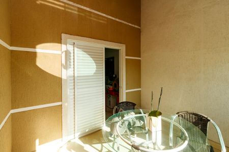 Casa para alugar com 375m², 5 quartos e 2 vagas