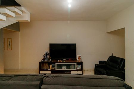 Casa para alugar com 375m², 5 quartos e 2 vagas