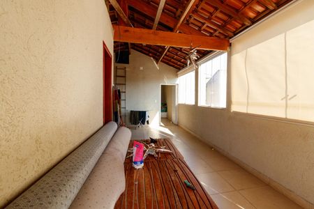 Casa para alugar com 375m², 5 quartos e 2 vagas
