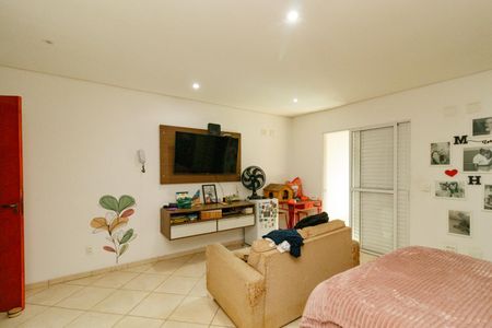 Casa para alugar com 375m², 5 quartos e 2 vagas