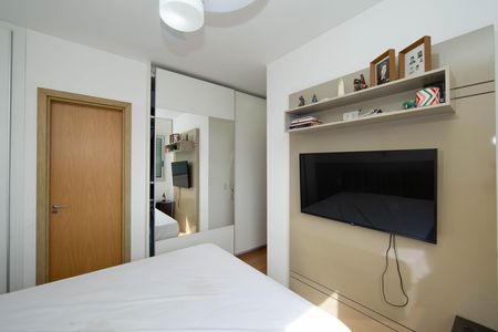 Suíte de apartamento à venda com 3 quartos, 85m² em Estoril, Belo Horizonte