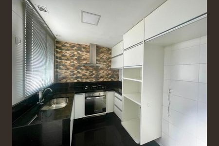 cozinha de apartamento à venda com 3 quartos, 107m² em Estoril, Belo Horizonte