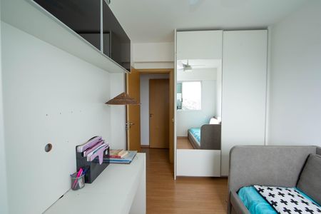 Apartamento à venda com 85m², 3 quartos e 2 vagas Apartamento à venda com 85m², 3 quartos e 2 vagasQuarto