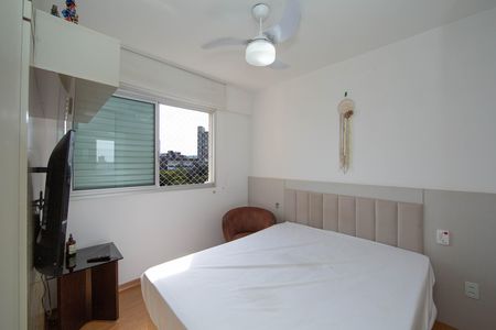 Apartamento à venda com 85m², 3 quartos e 2 vagas Apartamento à venda com 85m², 3 quartos e 2 vagasSuíte