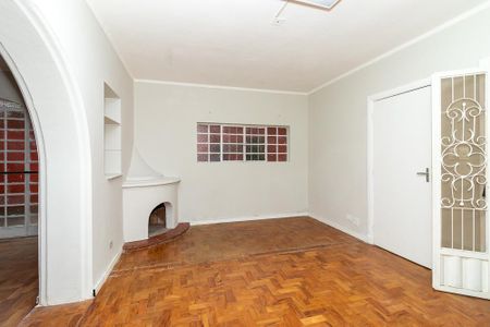 Casa para alugar com 300m², 4 quartos e 1 vagaSala 2 ambientes