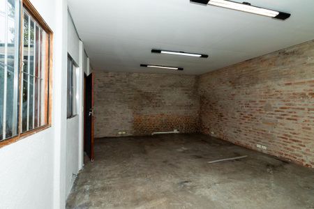 Casa para alugar com 300m², 4 quartos e 1 vagaEdícula