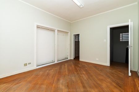 Casa para alugar com 300m², 4 quartos e 1 vagaSuíte