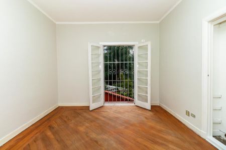 Casa para alugar com 300m², 4 quartos e 1 vagaSuíte