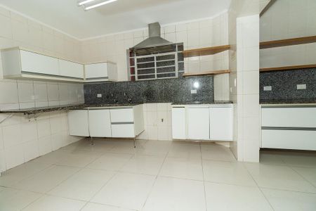 Casa para alugar com 300m², 4 quartos e 1 vagaCozinha