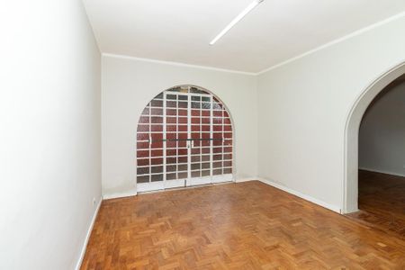 Casa para alugar com 300m², 4 quartos e 1 vagaSala 2 ambientes