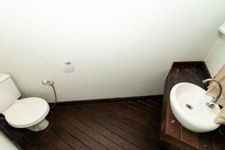 Casa para alugar com 300m², 4 quartos e 1 vagaEdícula - Lavabo 