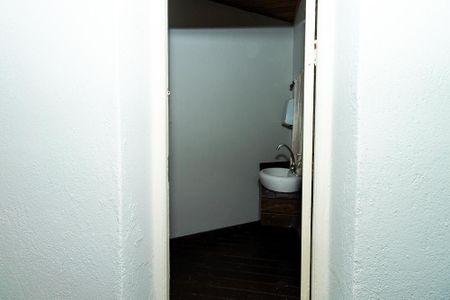 Casa para alugar com 300m², 4 quartos e 1 vagaEdícula - Lavabo 